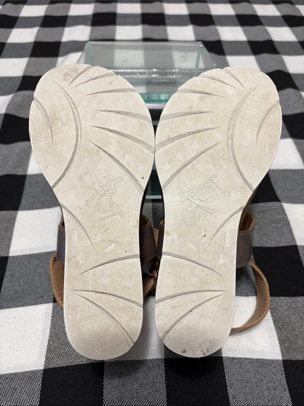 OTBT Boathouse Sandals Silver Brown Leather T-Strap Thong Platform Wedge 6.5